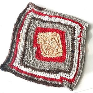 Handmade crocheted rag rug kitchen bedroom bathroom mat 21” swirly edges square